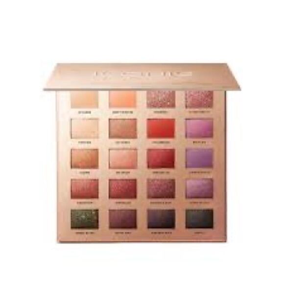 Iconic desk to dance eyeshadow pallet new never used - Picture 1 of 4